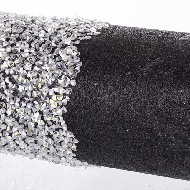 Cilindra svece ar dekoratīviem akmentiņiem Balta, rozā vai melna