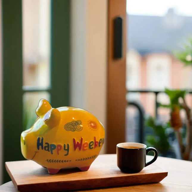 Keramikas krājkase – cūciņa “Happy Weekend” Krāsaina