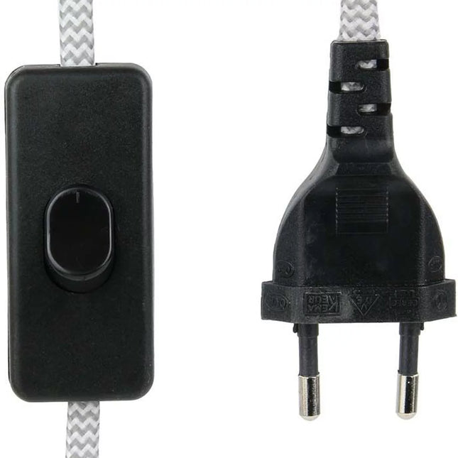 Galda lampa ar trim spuldzēm industriālā stilā (betona dizains)