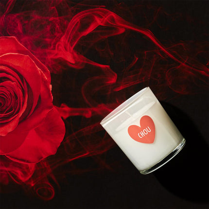 Aromātiskā svece “SIRDS” ar  pārsteigumu kaklarotu iekšpusē