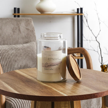 Aromātiskā svece “Caresse – Cachemire” ar koka vāciņu
