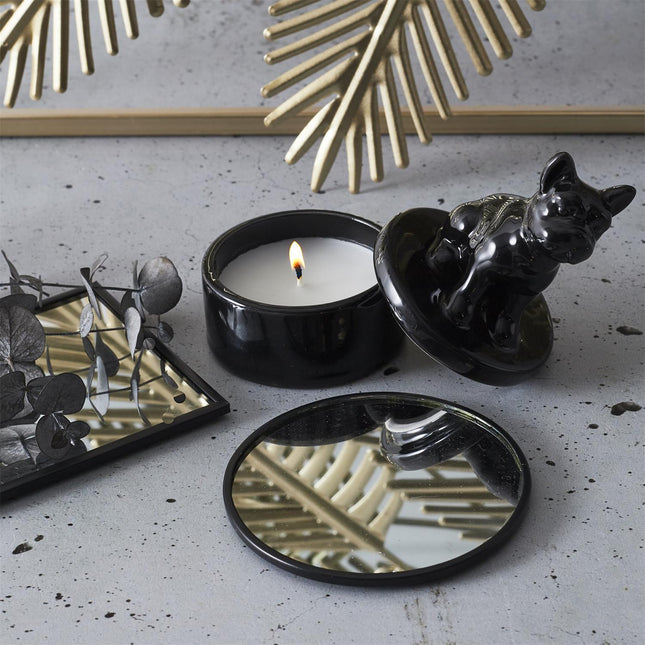 Aromātiskā svece ar buldoga figūru