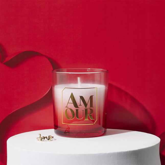 Aromātiskā svece AMOUR ar dāvanu gredzenu “Love”