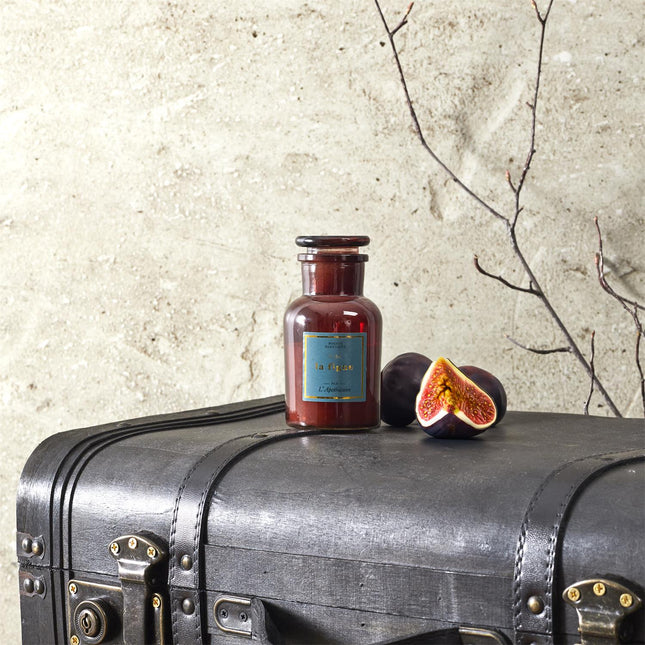 Aromātiskā svece “L’Apothicaire” – vintage stikla pudelīte (11 cm)