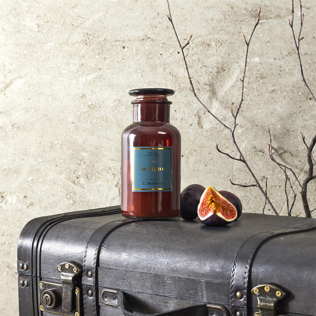 Aromātiskā svece “L’Apothicaire” – vintage stikla pudelīte (16.5 cm)