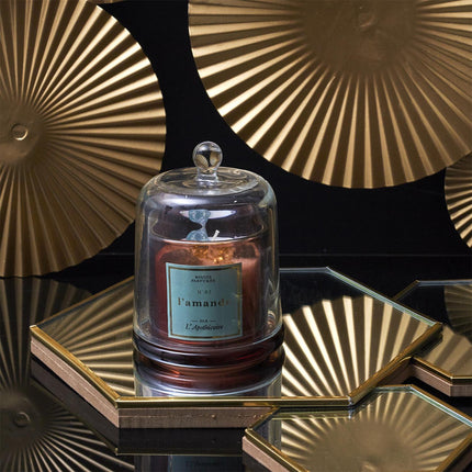 Aromātiskā svece ar dekoratīviem akmentiņiem “L’Apothicaire”  stikla kupolā