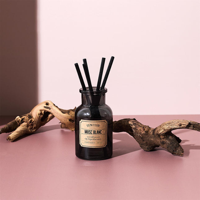 Telpu aromāts 130ML BALTAIS MUSKUSS-KOKVILNAS ZIEDS-DZINTARS