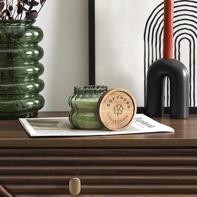 Aromātiskā svece ar koka vāciņu