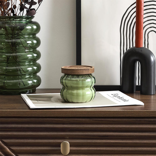 Aromātiskā svece ar koka vāciņu