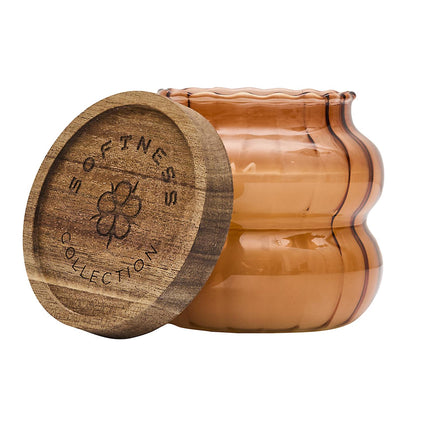 Aromātiskā svece ar koka vāciņu