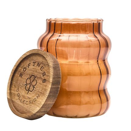 Aromātiskā svece ar koka vāciņu