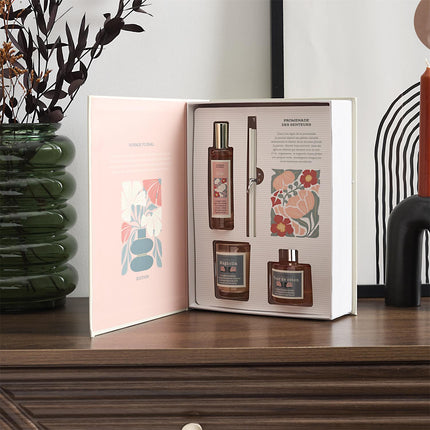 Dāvanu komplekts “Voyage Floral – FLOWERS”  Aromātiskais sprejs + difuzors + svece