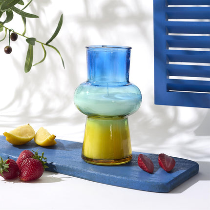 Aromātiskā svece krāsainā stikla burbuļvāzē – 53 h degšanas laiks | Passion Fruit & Matcha
