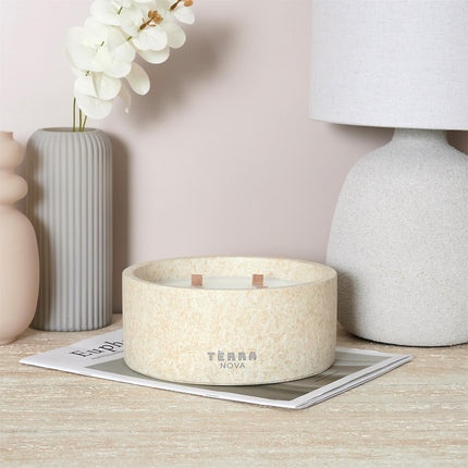 Aromātiskā svece TERRA NOVA ar četrām koka daktīm