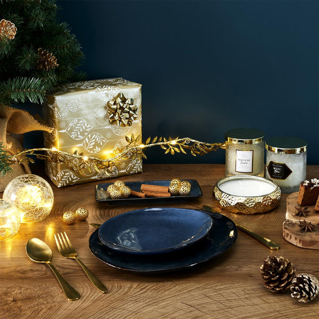 Aromātiskā svece stikla traukā ar vāciņu