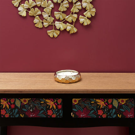 Luksusa aromātiskā svece zelta traukā