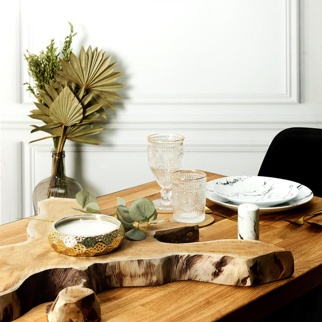 Luksusa aromātiskā svece zelta traukā