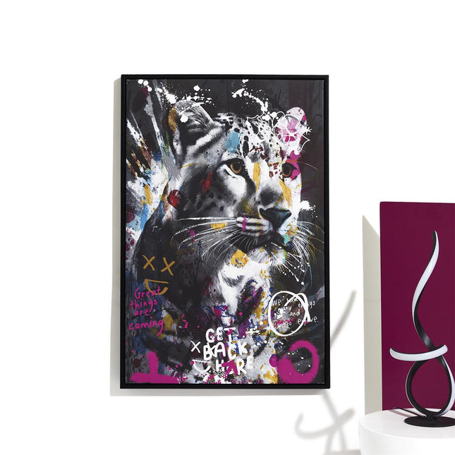 Krāsaina leoparda auduma glezna ar reljefu – 60x90 cm, melns rāmis