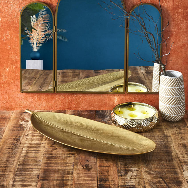 Dekoratīvs trauks – apzeltīta lapa
