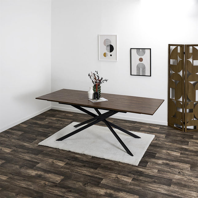 Izvelkams pusdienu galds  ar metāla kājām