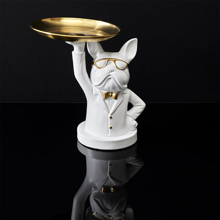 Buldogs ar zelta paplāti