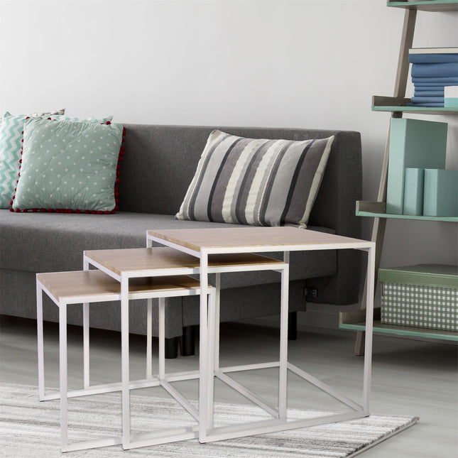 Komplekts ar 3 galdiņiem