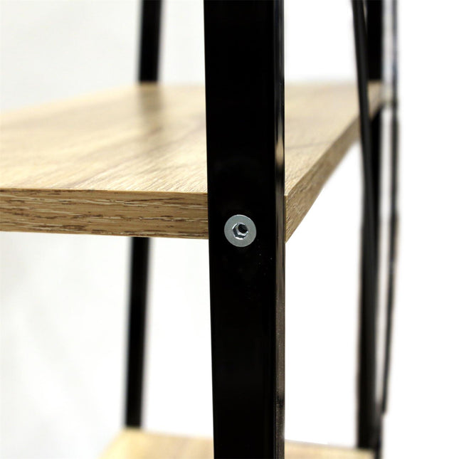 KOKA UN METĀLA PLAUKTS