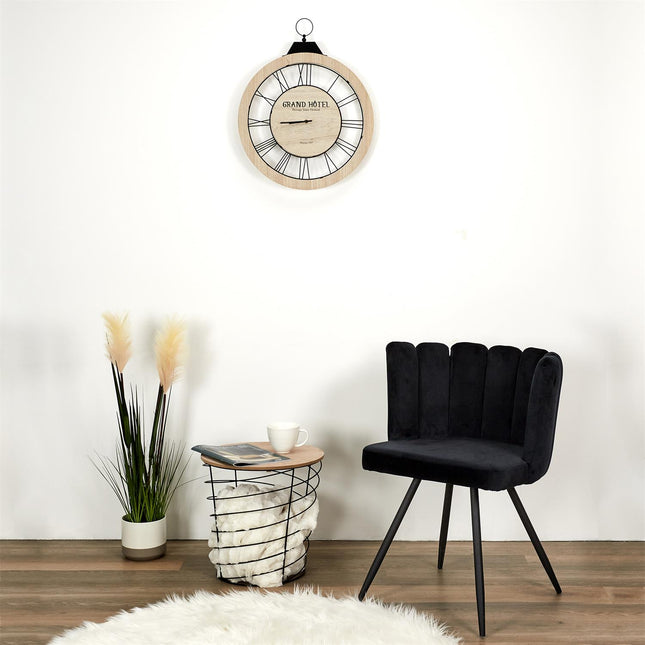 Velveta krēsls ar metāla kājām