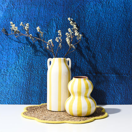 Dolce Vita keramikas vāze ar svītrām – H22,5 cm, 4 krāsas