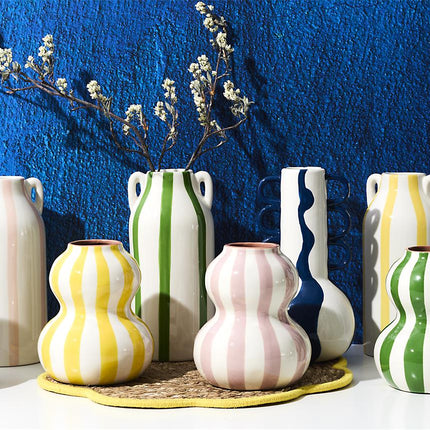 Dolce Vita keramikas vāze ar svītrām – H22,5 cm, 4 krāsas