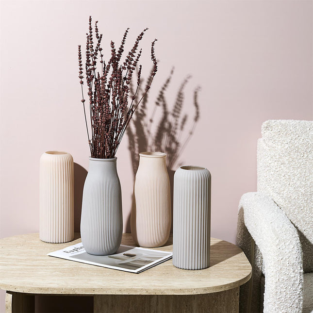 Tonēta stikla vāze ar reljefu – 26 cm (4 veidi)