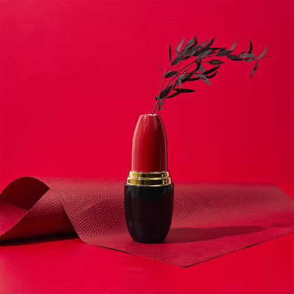 Red Lip dekoratīvā vāze lūpu krāsas formā – 2 dizaini