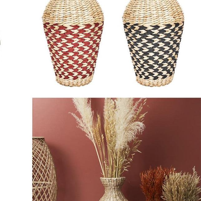 Pītā dekoratīvā vāze