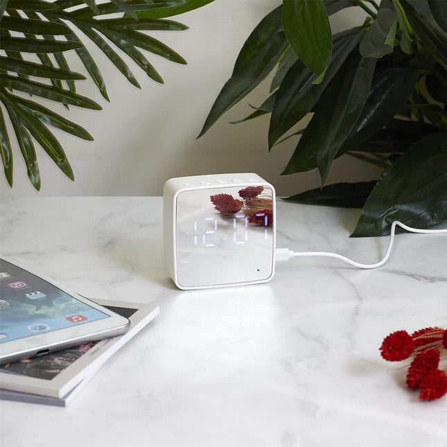 Spoguļpulkstenis ar Bluetooth skaļruni