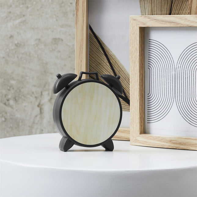 Vintage stila LED modinātājs ar koka efektu