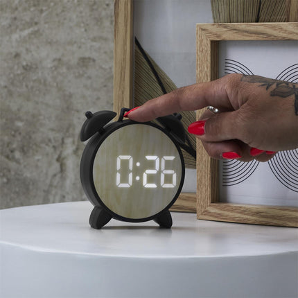 Vintage stila LED modinātājs ar koka efektu