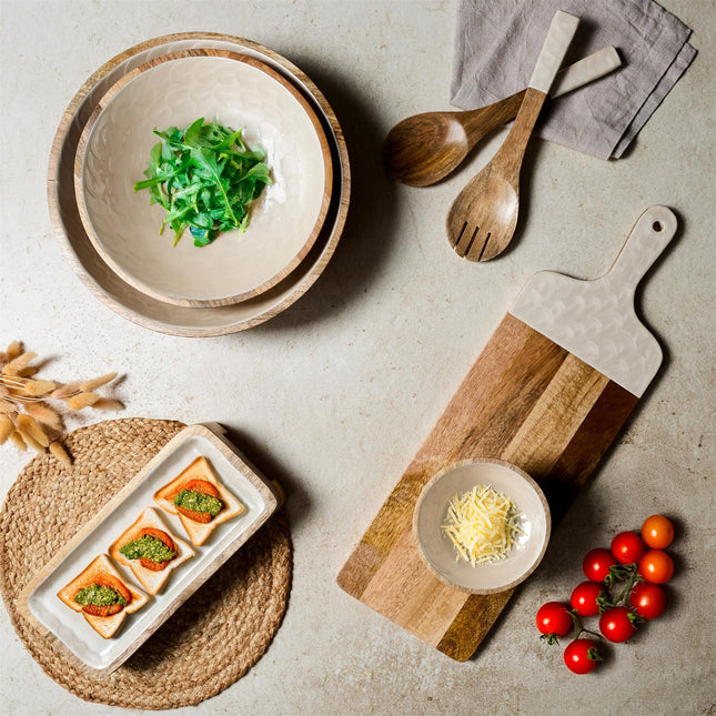 Servēšanas paplāte uz kājiņām no mango koka ar glancētu pārklājumu