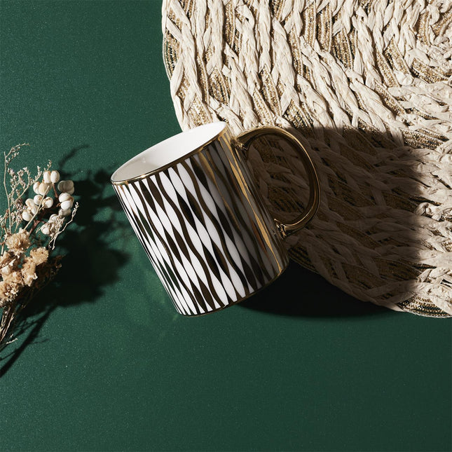 Keramikas krūze ar zelta rakstu – 300 ml