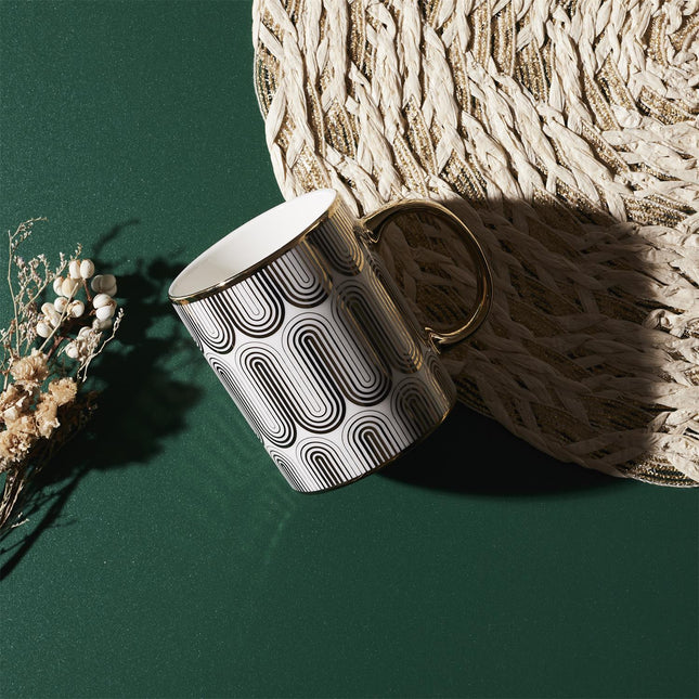 Keramikas krūze ar zelta rakstu – 300 ml