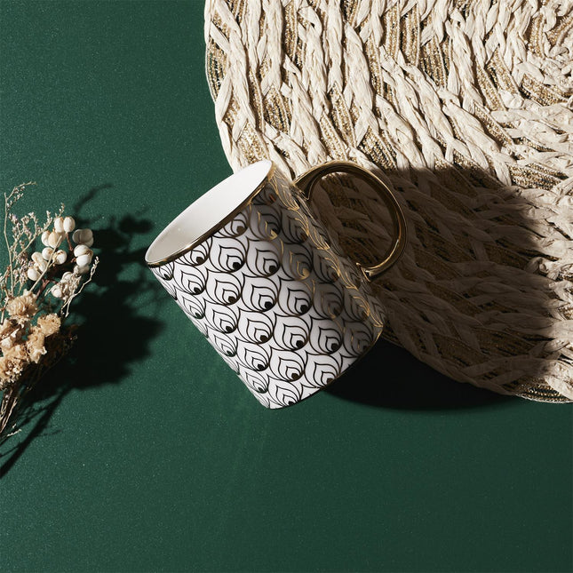 Keramikas krūze ar zelta rakstu – 300 ml