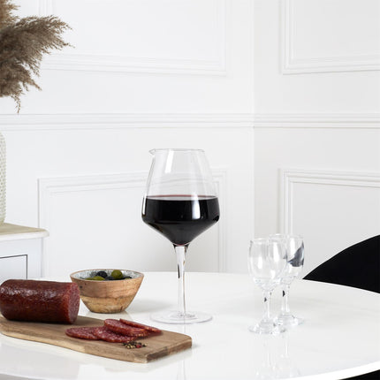 Vīna karafe glāzes formā 1,6 L – eleganta stikla karafe vīnam un dzērieniem