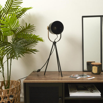 Industriāla stila galda lampa uz statīva – melns metāls 46cm