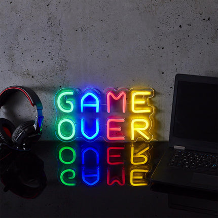 LED neona efekta lampa “GAME OVER”, daudzkrāsu, USB, 33 × 18 cm