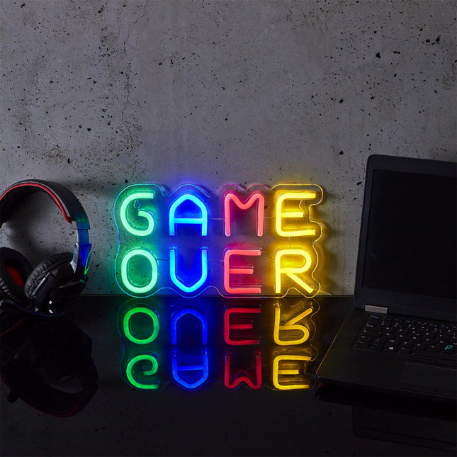 LED neona efekta lampa “GAME OVER”, daudzkrāsu, USB, 33 × 18 cm
