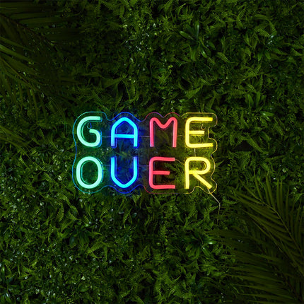 LED neona efekta lampa “GAME OVER”, daudzkrāsu, USB, 33 × 18 cm