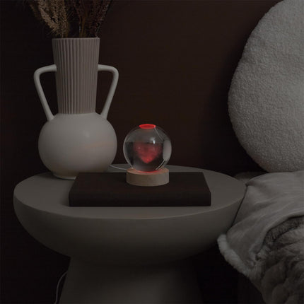 Stikla kristāla bumbiņa ar krāsu mainošu LED apgaismojumu