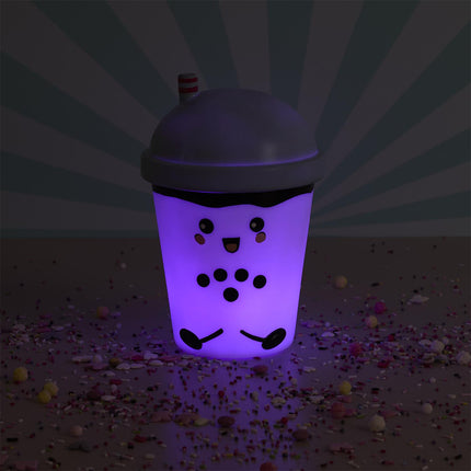 Naktslampiņa “Kawaii Bubble Tea” ar krāsu maiņu – mīksta un spaidāma