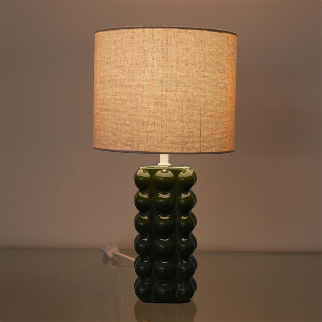 Galda lampa – zaļa keramikas lampa ar auduma abažūru