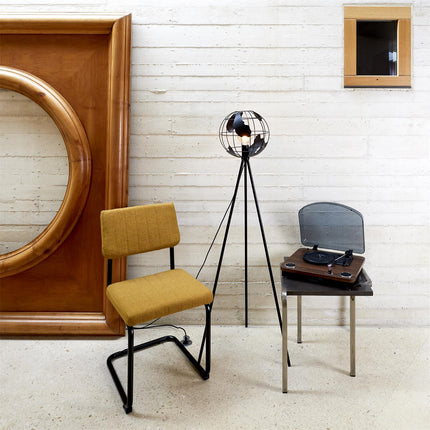 Grīdas lampa “Globe” industriālā stilā (metāls, melna)