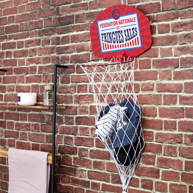 Basketbola grozs netīrajai veļai